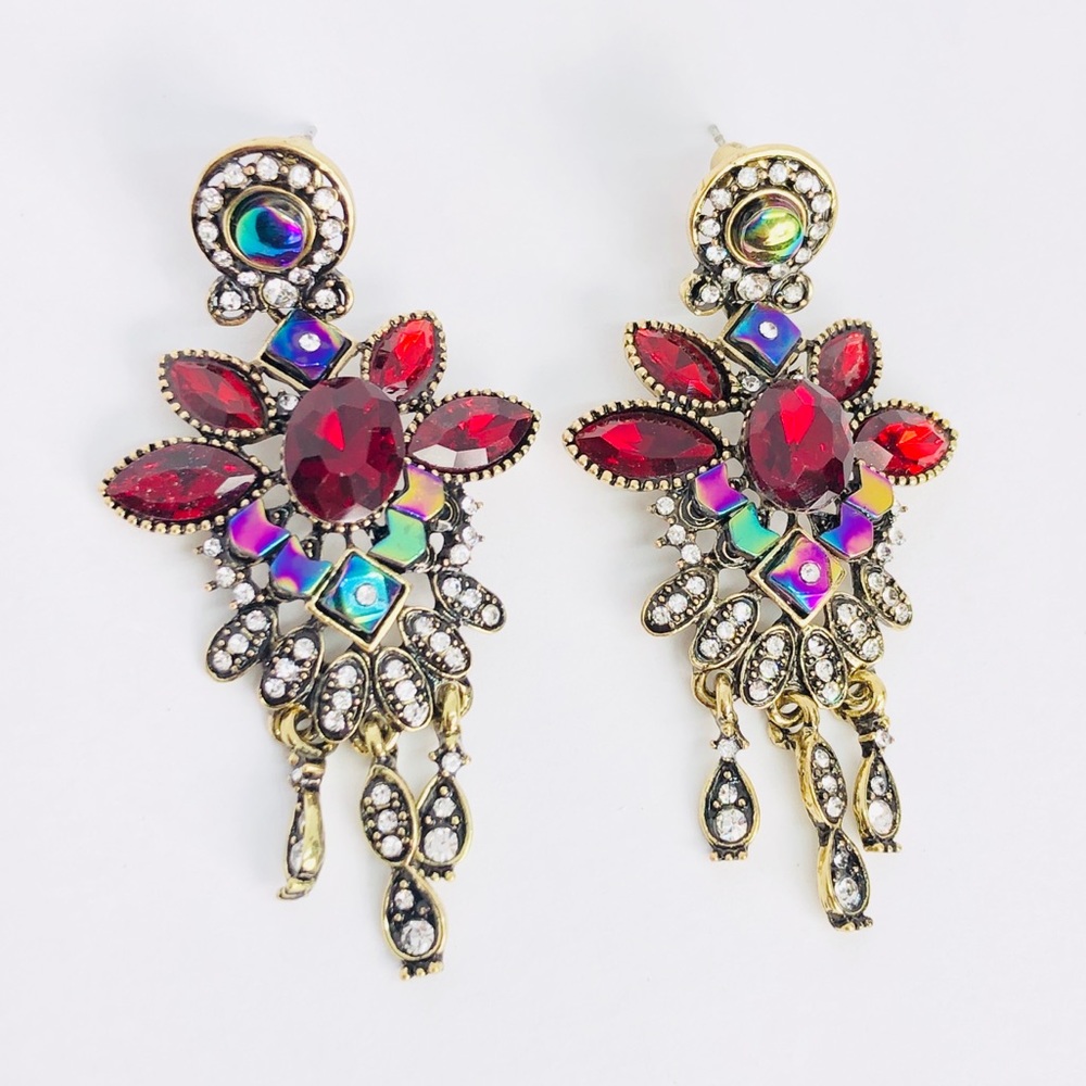 ❤️HP❤️New! Glamorous Crystals Rhinestones Earrings - Picture 1 of 3